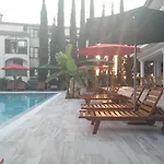 Πανσιόν Gargamelo