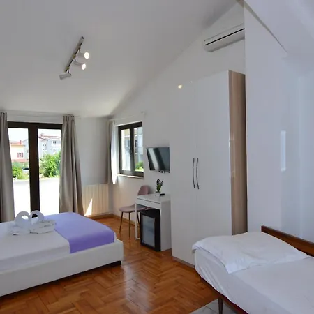 Gargamelo Pensionat 3*