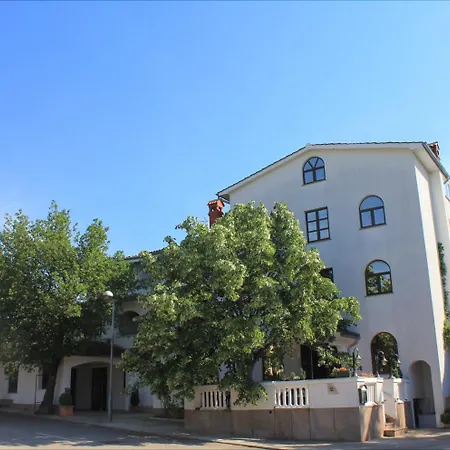 Gargamelo ゲストハウス